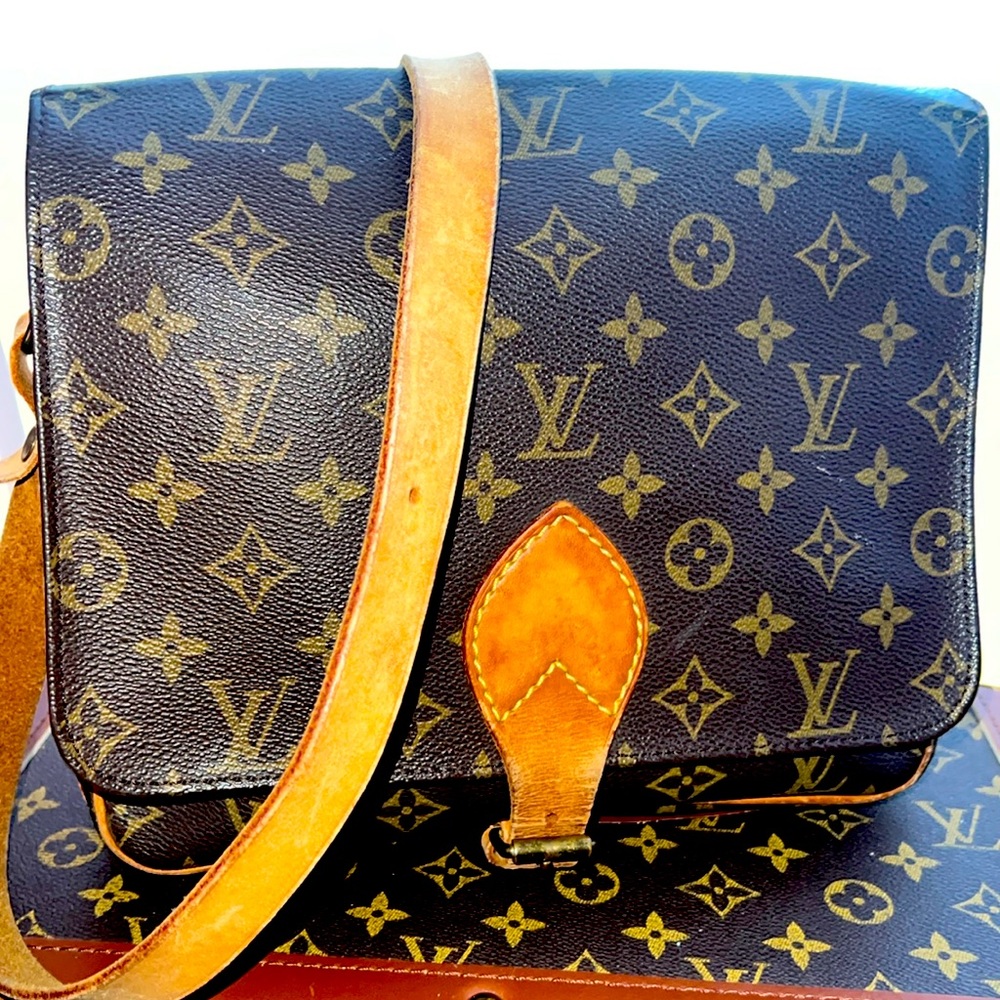 Louis Vuitton Cartouchiere GM
